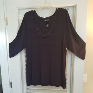 Maggie Barnes Tops - Maggie Barnes 1x Vneck Light Ribbed Sweater Maggie Barnes Tops - Maggie Barnes 1x Vneck Light Ribbed Sweater
